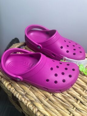 Crocs Unisex Classic Clogs 10001-6SV Fuchsia Fun